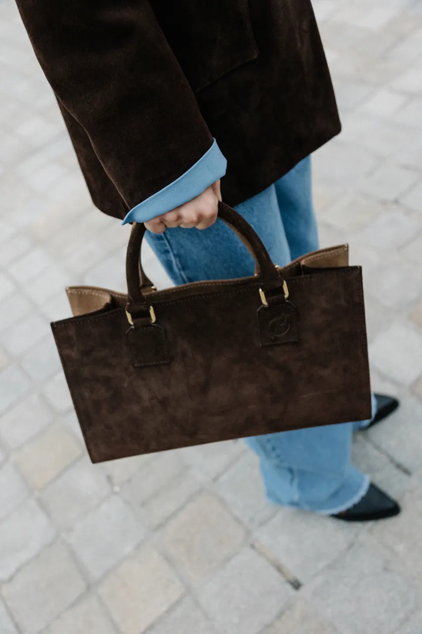 basharatyanv_aw2526_lookbook_0F1A0541