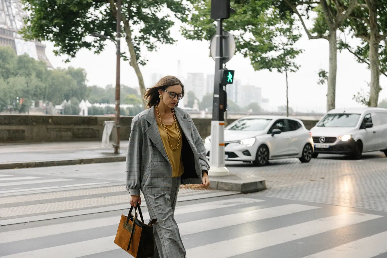 basharatyanv_aw2526_lookbook_0F1A2663