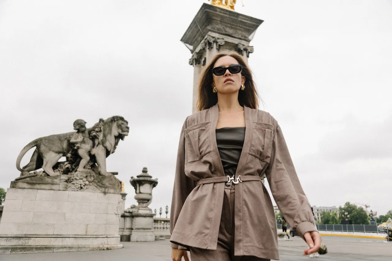 basharatyanv_aw2526_lookbook_0F1A3600