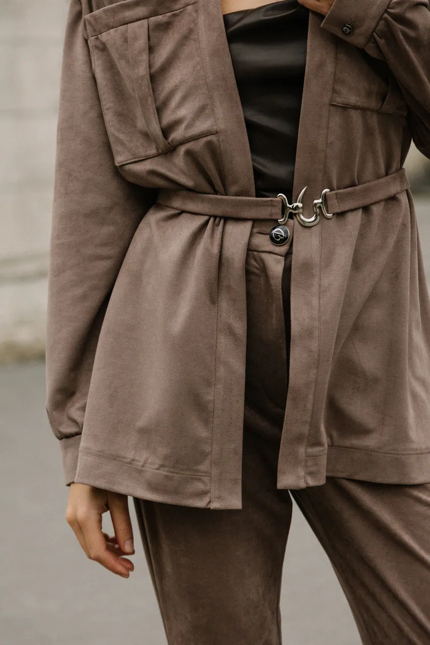 basharatyanv_aw2526_lookbook_0F1A3639