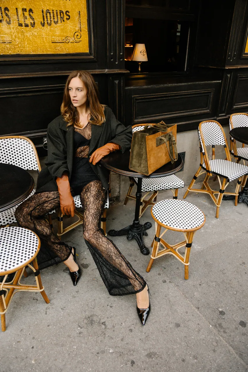 basharatyanv_aw2526_lookbook_0F1A4436