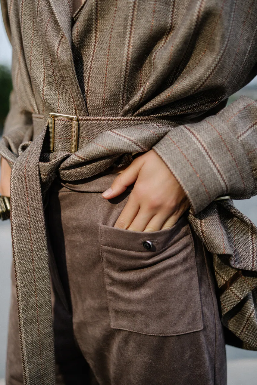 basharatyanv_aw2526_lookbook_0F1A9386