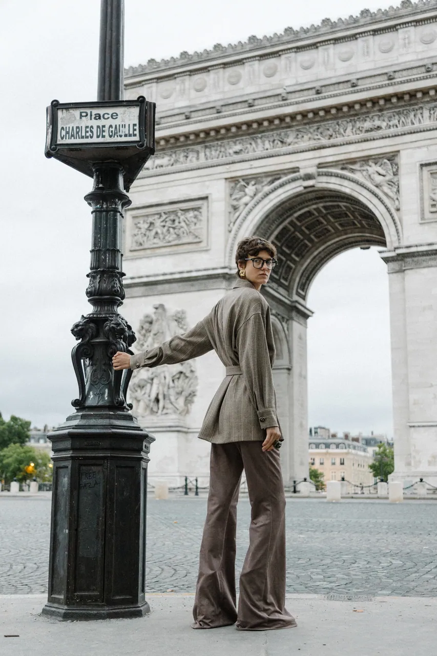 basharatyanv_aw2526_lookbook_0F1A9611