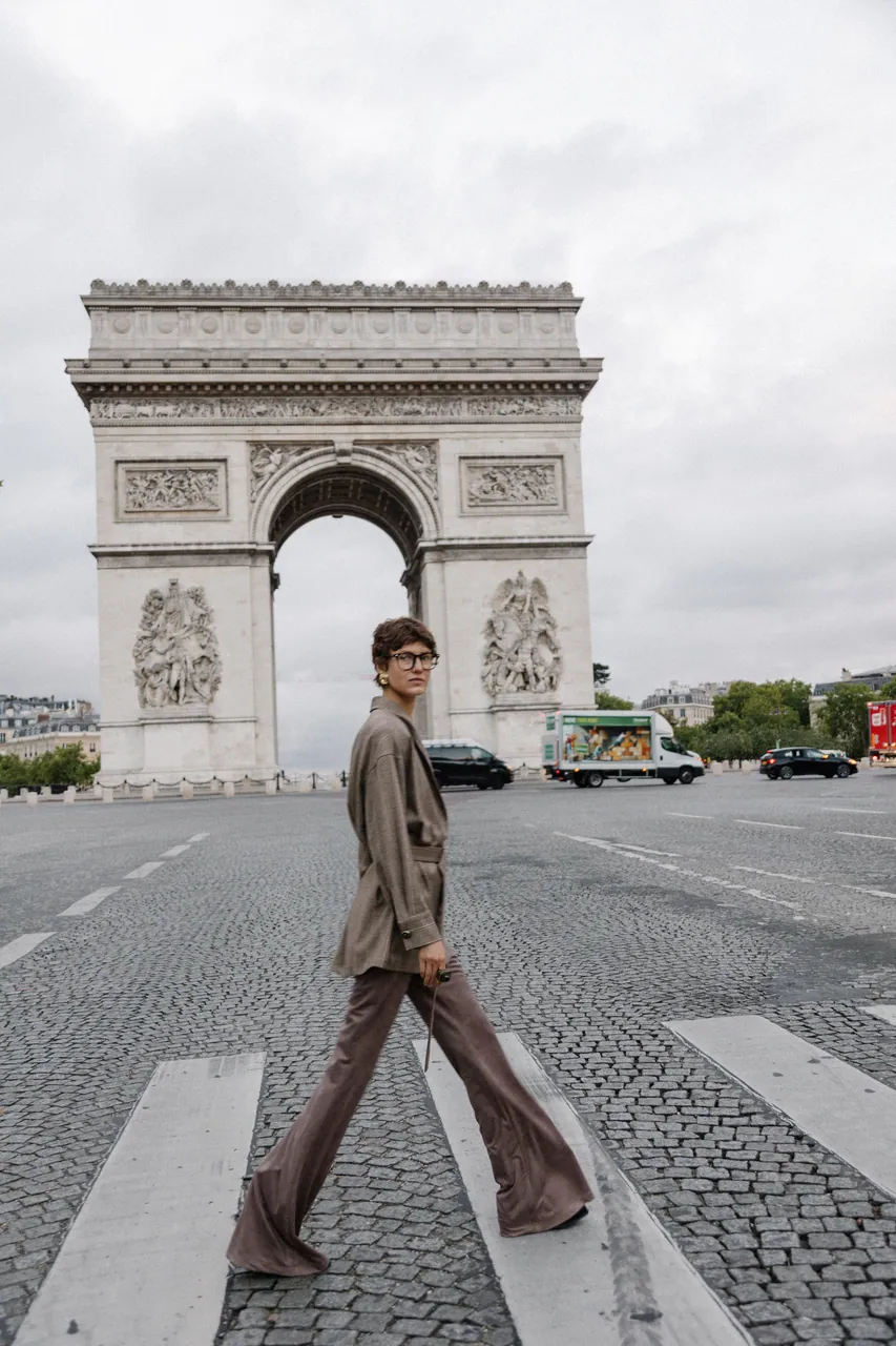 basharatyanv_aw2526_lookbook_0F1A9675