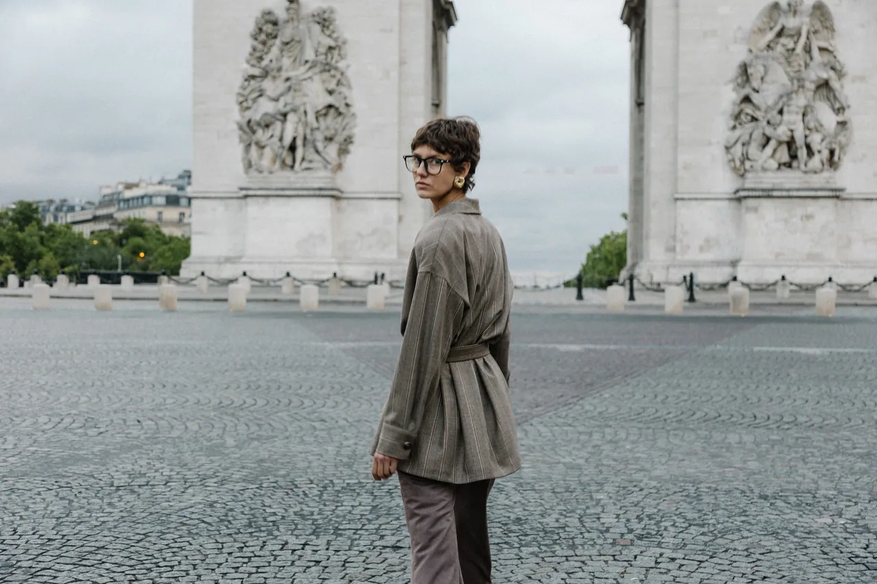 basharatyanv_aw2526_lookbook_0F1A9817