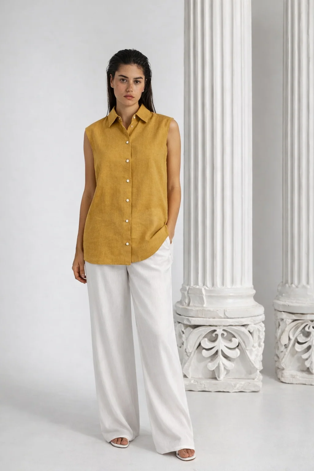 Classic sleevless BV shirt in premium italian linen Basharatyan V SS26 dop IMG 3046